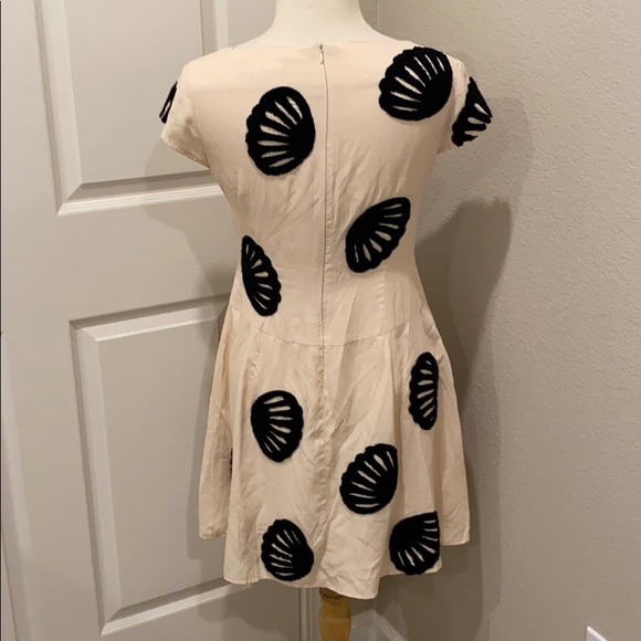 SOLD Anthropologie cream black seashell dress - Picture 4 of 6
